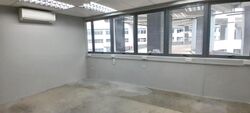 Carros Centre (D25), Factory #622567031